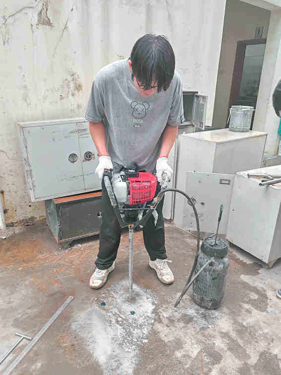 紹爾1.jpg 紹爾1.jpg